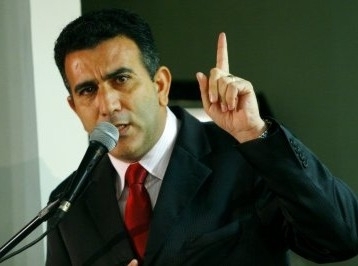 Pedro Ferreira, presidente da AMM, avalia se disputa reeleio ou se apoia Manoel devido a acordo feito h 2 anos