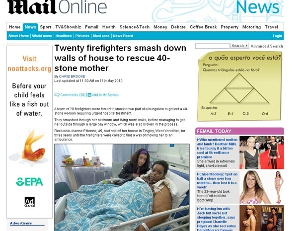 Reproduo de site de tabloide mostra Joanna e a filha no hospital. (Foto: Reproduo)