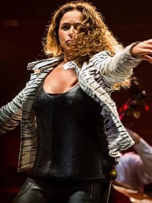 A cantora Daniela Mercury far show na Parada Gay de So Paulo no dia 2 de junho