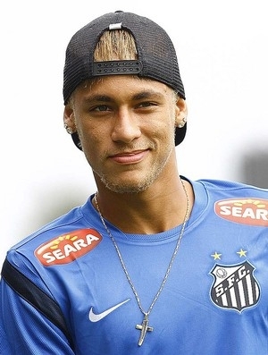 Neymar tem contrato com o Santos at 2014