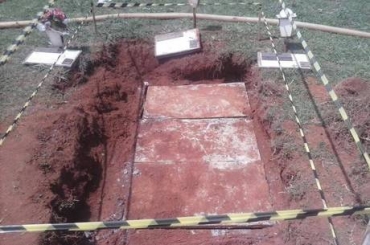 A famlia voltou ao cemitrio e constatou que o corpo foi enterrado novamente com o nome de Jos Belarmino BIspo.