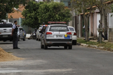 A Policia ainda procura os criminosos e apura o motivo do crime, em Rondonpolis
