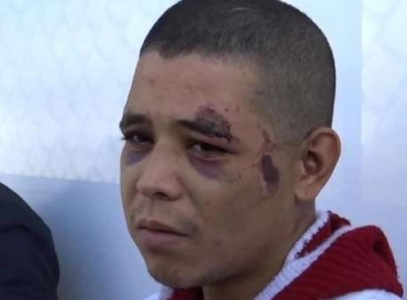 Reyes procurou a polcia no dia seguinte ao crime, supostamente arrependido, e ferido pelo padrasto