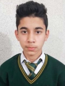 Dawood Ibrahim  um dos alunos sobreviventes aps o massacre na escola militar de Peshawar, no Paquisto, nessa segunda-feira