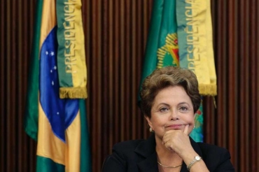 Ex-ministro diz que ricos odeiam Dilma e o PT O ex-ministro e economista Luiz Carlos Bresser-Pereira disse que nunca viu tanto dio por um partido e uma presidente