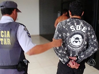 Sete agentes foram afastados aps fuga de 27 presos em Nova Mutum (MT).