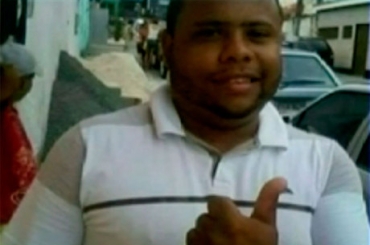 Anderson de Jesus Silva, 25 anos, foi morto a tiros e o corpo foi incendiado