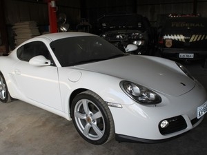 Porsche Cayman de Nelma Kodama tem preo mnimo de R$ 200 mil em leilo 