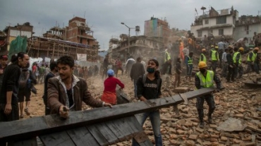 Terremoto de magnitude 7,8 na escala Richter que atingiu o Nepal no sbado