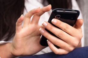 Alunos se adequam a lei de proibio do uso de celulares em sala de aula