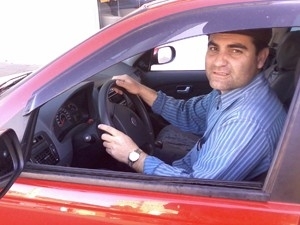 Leandro Chaves devolveu R$ 20 mil que encontrou dentro do txi que dirigia