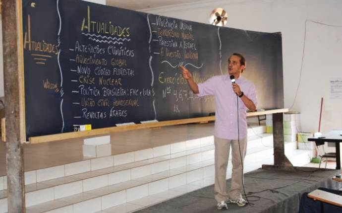 Wilson Santos prioriza desempenho nas salas de aula e fez mistrio a respeito de seu futuro poltico