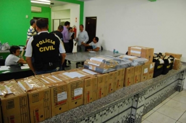 Caixas de documentos com informaes de servidores sero periciadas pela Polcia Civil e MPE 