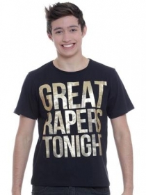 Camiseta estava  venda em promoo no site da loja