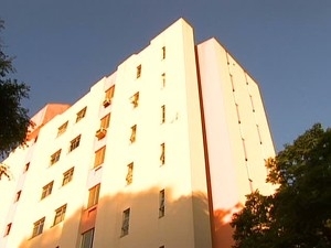 Empresrio foi obrigado a abrir o cofre e entregar o dinheiro