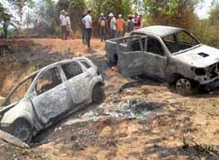 Na fuga, os bandidos queimaram os carros usados durante os assaltos, que mobilizou a polcia na regio