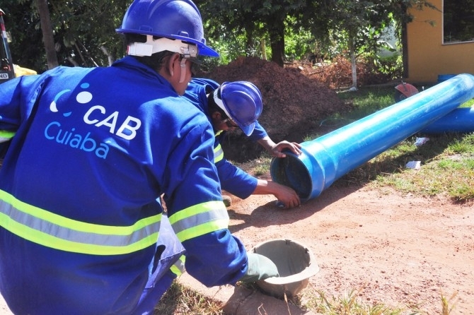 Falta de gua e tarifas abusivas so as principais queixas contra concessionria