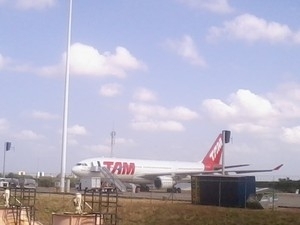 Passageiros ficam feridos ap�s forte turbul�ncia