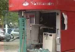 Nos ataques a caixas-eletrnicos, a quadrilha conseguiu faturar mais de R$ 500 mil