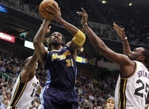 Com atua��o irregular, o brasileiro Nen� anotou 13 pontos para os Nuggets