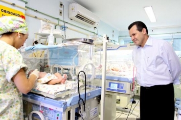 Governador Silval Barbosa assina convnio com Hospital Santa Helena 