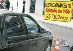 Mesmo a preos da Capital paulista, vagas dificilmente esto livres