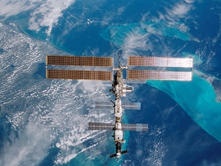 Computadores da ISS j esto testando a internet interplanetria, capaz de contornar os obstculos do espao sideral