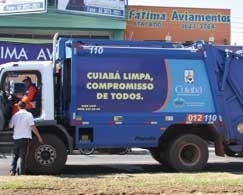 Prefeitura diz que empresa no apresentou caminhes novos, como previsto no contrato recm-firmado