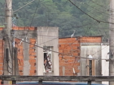 Garota foi mantida refm pelo pai 