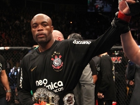 Anderson Silva pode enfrentar o canadense St. Pierre na pr�xima luta