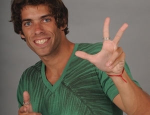 Mauricio  recebido pelos brothers com muita alegria