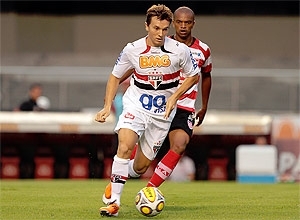 Dagoberto em a��o contra o Linense, pelo Paulista 