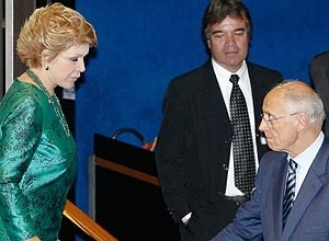 Na estreia com primeira-vice-presidente do Senado, Marta mostrou irritao com o ex-marido Eduardo Suplicy