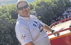 Delegada contou que jovem chorou muito no momento do flagrante e na oitiva e se mostra apaixonada pelo acusado