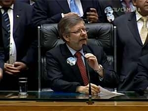 O deputado Marco Maia (PT-RS) conduz a sesso aps ter sido reeleito para a presidncia da Cmara