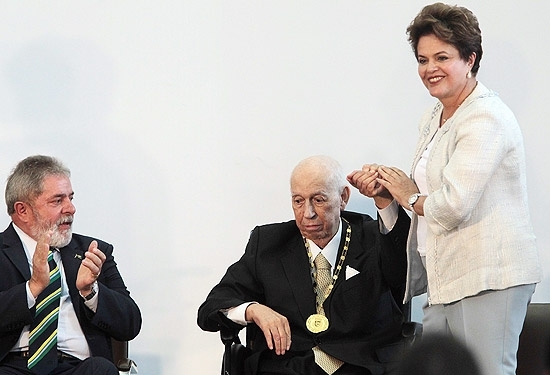 A presidente Dilma Rousseff participou, com Lula, do evento em homenagem a Alencar