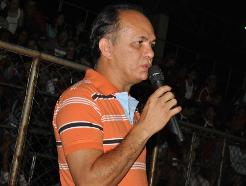 Prefeito de Nobres, Jos Carlos (PP) teve que fazer um srie de exoneraes