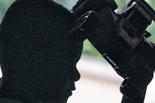 Vtima mora com avs,  franzina e apresenta problemas mentais; vizinhos chamara a Polcia Militar