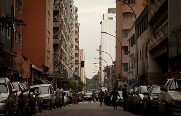 Rua Guaianazes, na regi�o central, que ser� desapropriada pelo projeto Nova Luz 