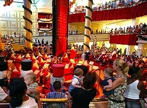 Movimento de consumidores nos shoppings deve aumentar com o pagamento do 13 salrio