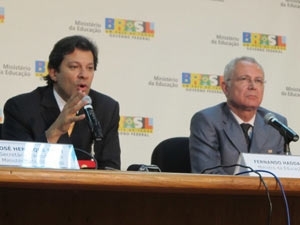 O ministro Fernando Haddad (Educao) durante entrevista em novembro