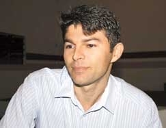 O PRF Jos Medeiros diz que foi ameaado para abrir mo da primeira suplncia do senador eleito Pedro Taques