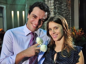 Mauro (Rodrigo Lombardi) e Diana (Carolina Dieckmann)