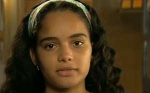 Kelly  vendida pela av