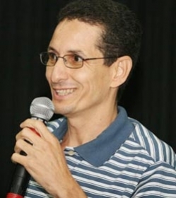 Dia se v em apuros para normalizar o atendimento e provocar a 