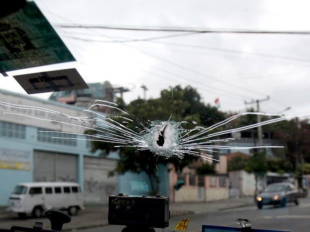 Paulo Brand�o Whitaker teve uma crise de hipertens�o e est� na CTI do Hospital Pasteur