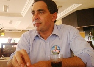 O deputado estadual Dilceu Dal Bosco  o principal cotado para assumir a vaga