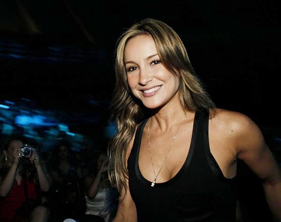 A cantora Claudia Leitte, que disse no ter escutado o pblico gritando o nome de Ivete em seu show no Paran