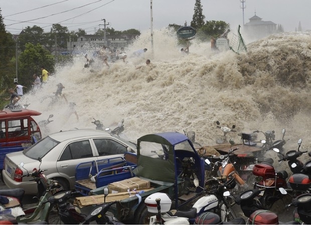Ondas gigantes atingem o leste da China