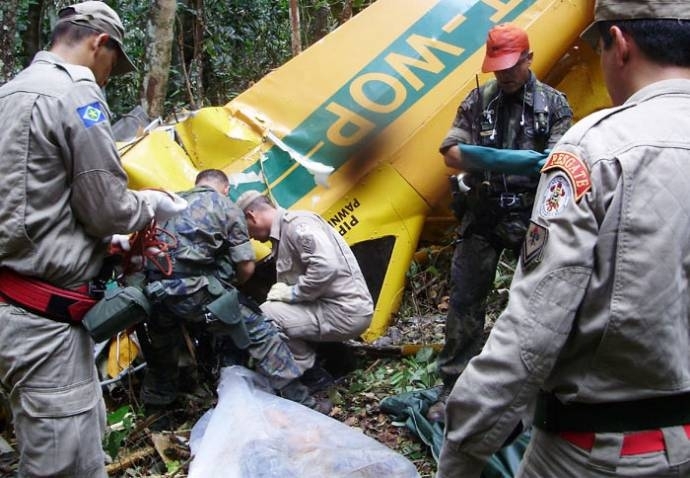 Regio de mata fechada, em Tapurah, dificultou as buscas pelo corpo do piloto e da aeronave